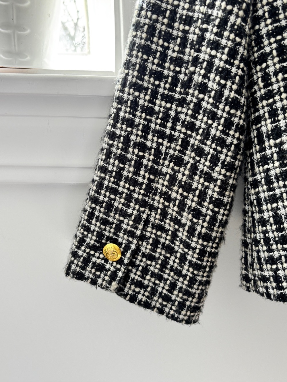 Sandro Bouclé Tweed Lady Jacket Gold Button Black White Size S Old Money Preppy - Picture 8 of 8